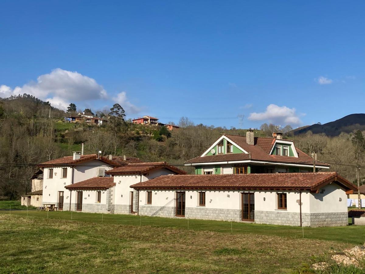 Apartamentos La Presa El Molin Cangas de Onis Bagian luar foto